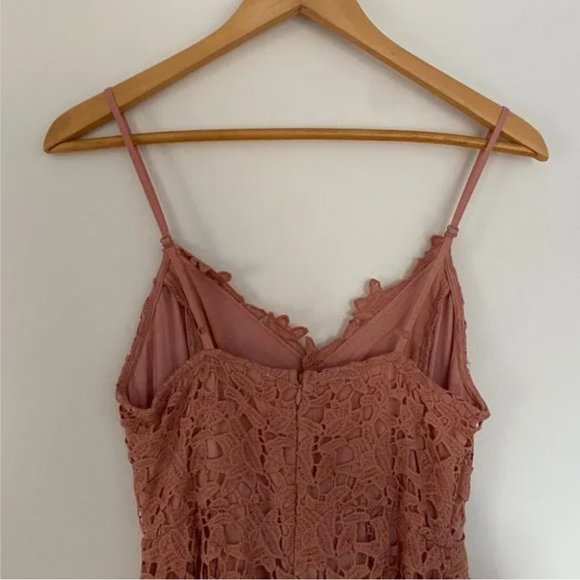 ASTR Pink Lace A-Line Midi Dress - Picture 4 of 9